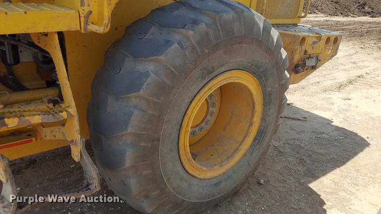 image for item DD1145 2010 John Deere 624K High Lift wheel loader