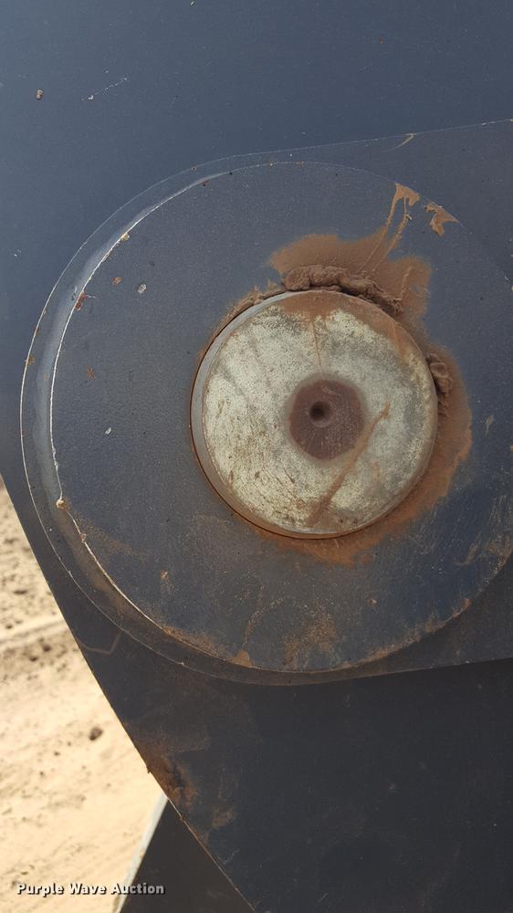 image for item DD1145 2010 John Deere 624K High Lift wheel loader