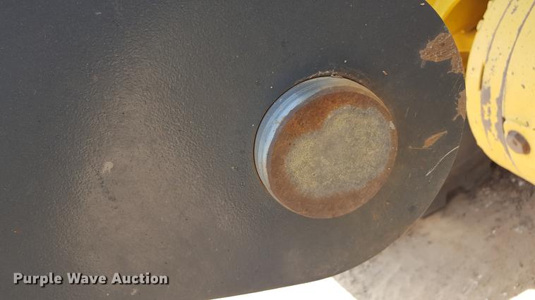 image for item DD1145 2010 John Deere 624K High Lift wheel loader