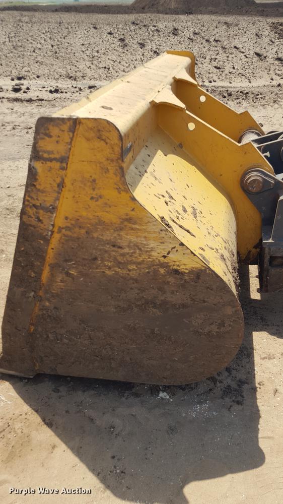 image for item DD1145 2010 John Deere 624K High Lift wheel loader