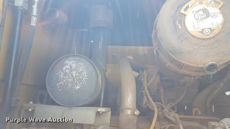 image for item DD1145 2010 John Deere 624K High Lift wheel loader