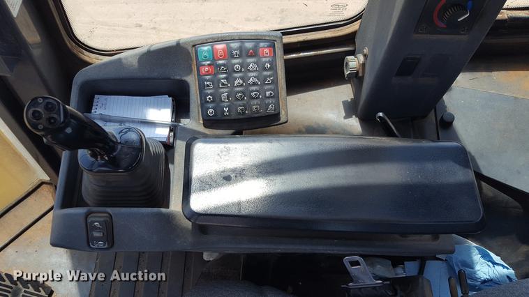 image for item DD1145 2010 John Deere 624K High Lift wheel loader