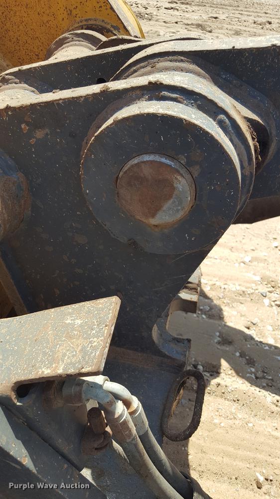 image for item DD1146 2010 John Deere 624K High Lift wheel loader