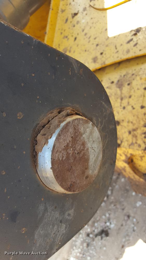 image for item DD1146 2010 John Deere 624K High Lift wheel loader