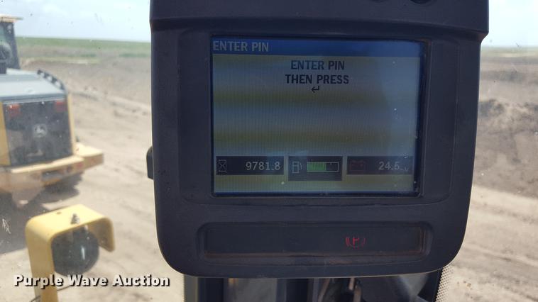 image for item DD1146 2010 John Deere 624K High Lift wheel loader