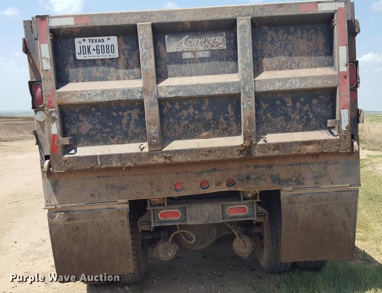 image for item DD1147 1986 International S2200 dump truck