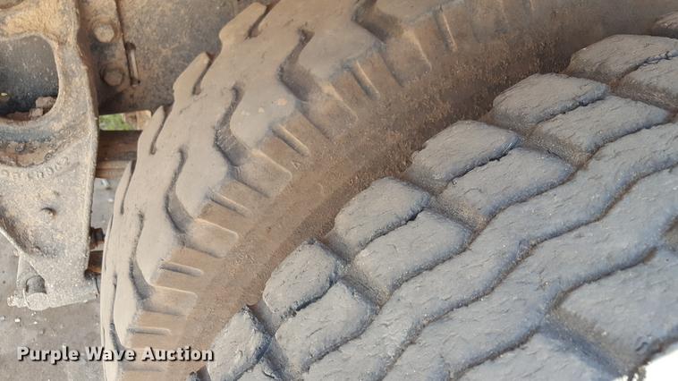 image for item DD1147 1986 International S2200 dump truck