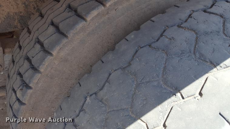 image for item DD1147 1986 International S2200 dump truck