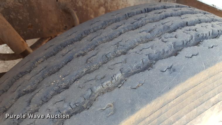 image for item DD1147 1986 International S2200 dump truck