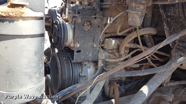 image for item DD1147 1986 International S2200 dump truck