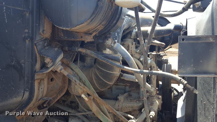 image for item DD1147 1986 International S2200 dump truck