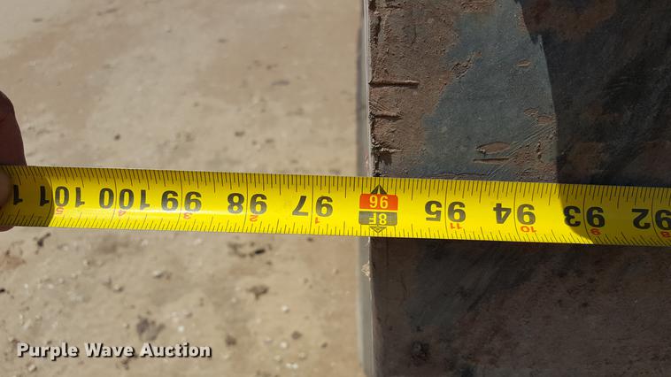 image for item DD1147 1986 International S2200 dump truck