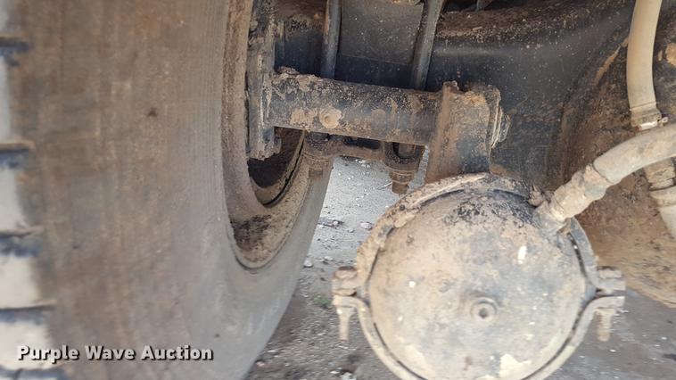 image for item DD1147 1986 International S2200 dump truck