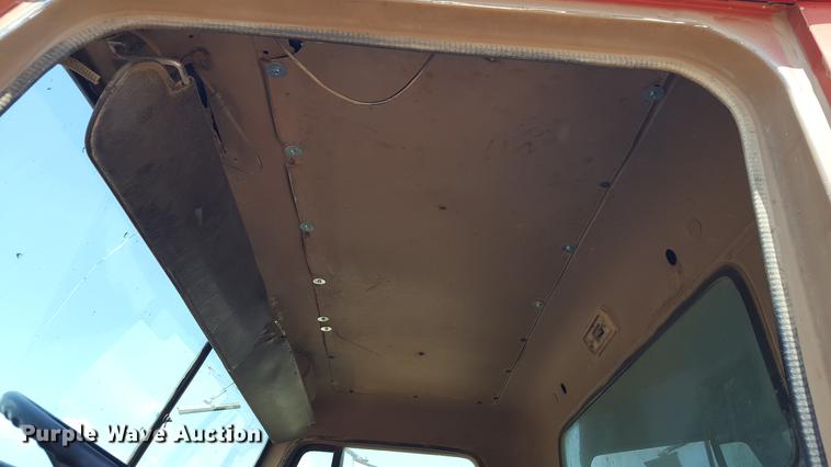 image for item DD1147 1986 International S2200 dump truck