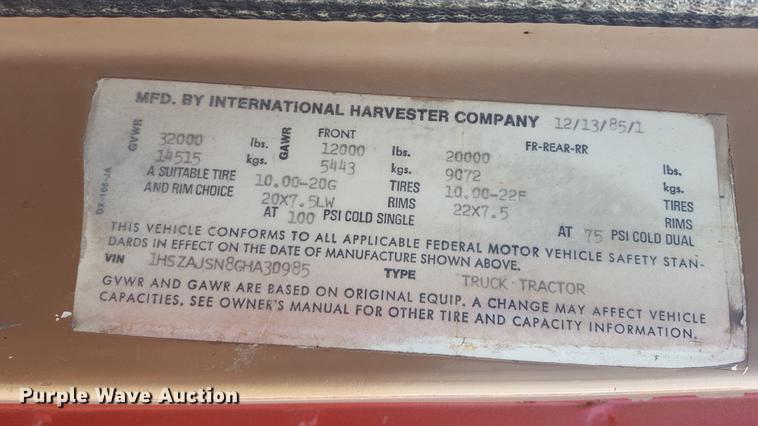 image for item DD1147 1986 International S2200 dump truck