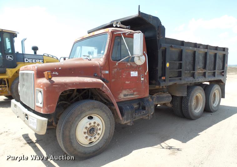 image for item DD1148 1987 International S1900 dump truck