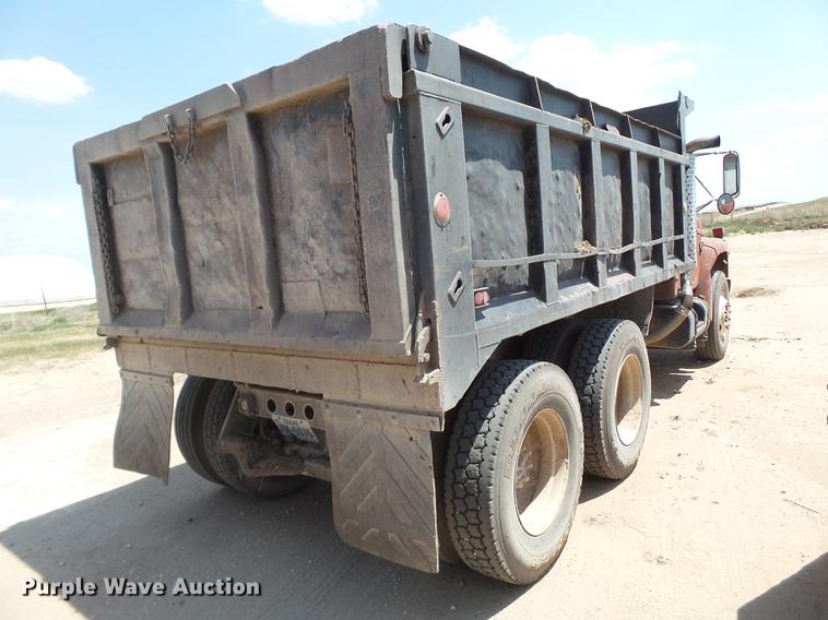 image for item DD1148 1987 International S1900 dump truck