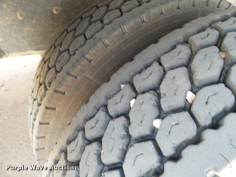 image for item DD1148 1987 International S1900 dump truck