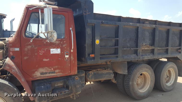 image for item DD1148 1987 International S1900 dump truck