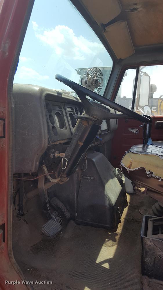 image for item DD1148 1987 International S1900 dump truck