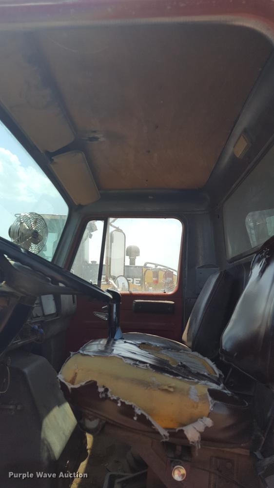 image for item DD1148 1987 International S1900 dump truck