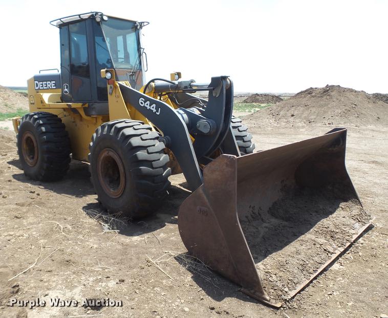 image for item DD1149 2006 John Deere 644J wheel loader