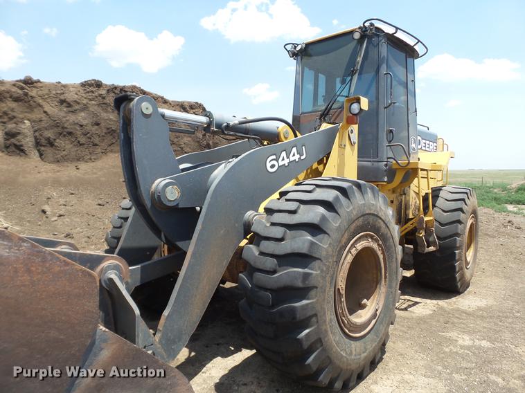 image for item DD1149 2006 John Deere 644J wheel loader