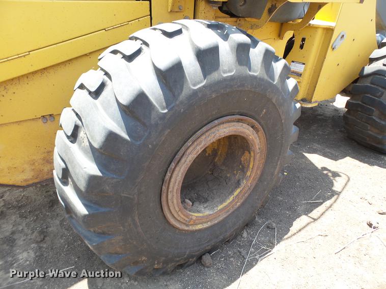 image for item DD1149 2006 John Deere 644J wheel loader