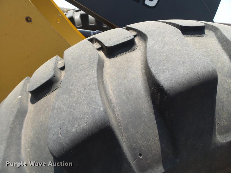image for item DD1149 2006 John Deere 644J wheel loader