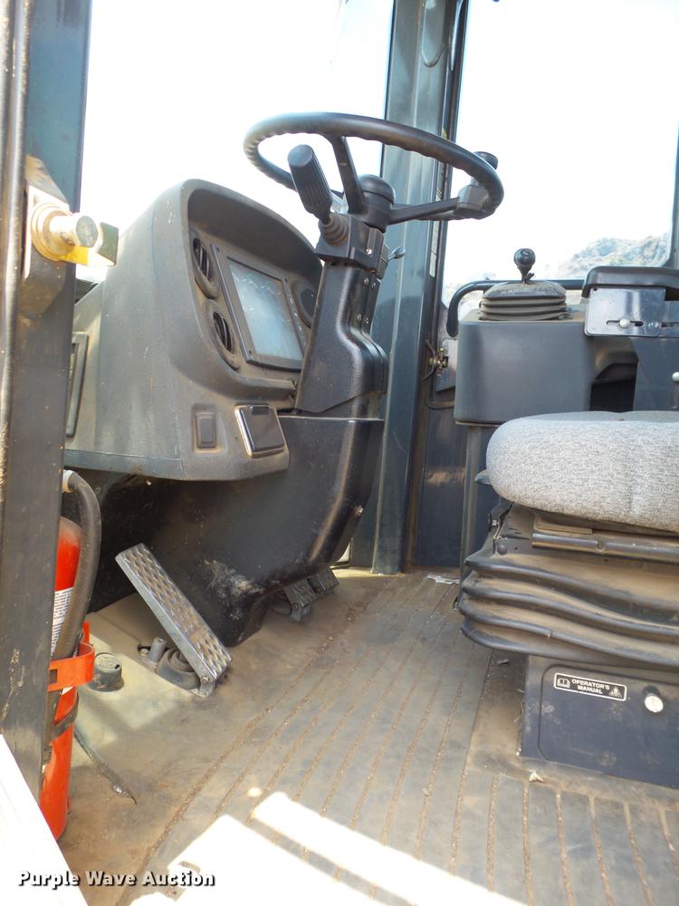 image for item DD1149 2006 John Deere 644J wheel loader