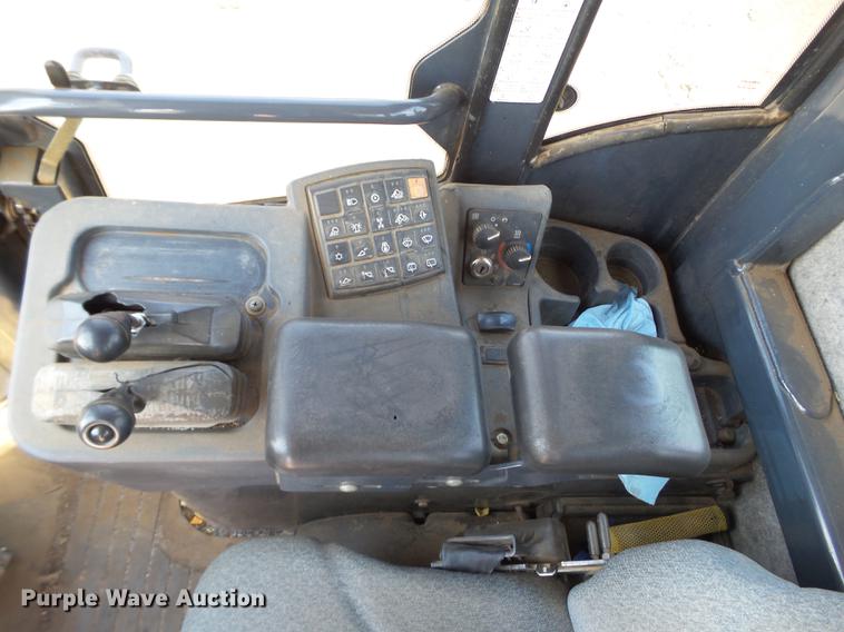 image for item DD1149 2006 John Deere 644J wheel loader