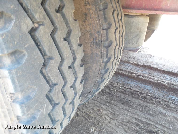 image for item DD1157 1990 Trail King drop deck equipment trailer