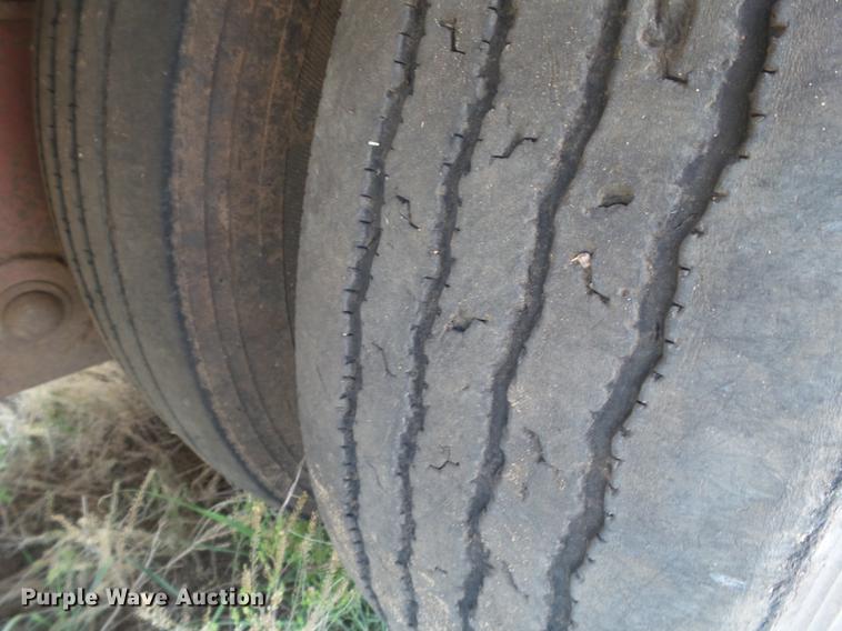 image for item DD1157 1990 Trail King drop deck equipment trailer