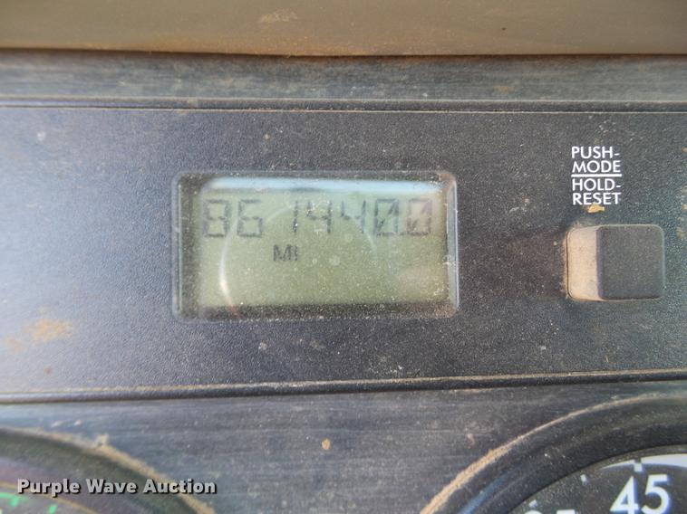 image for item DD1162 2007 Freightliner Columbia semi truck