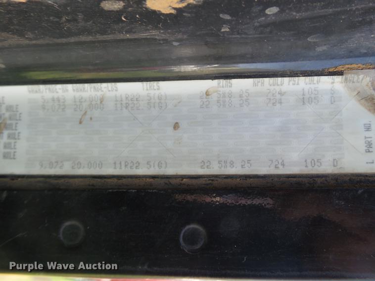 image for item DD1162 2007 Freightliner Columbia semi truck