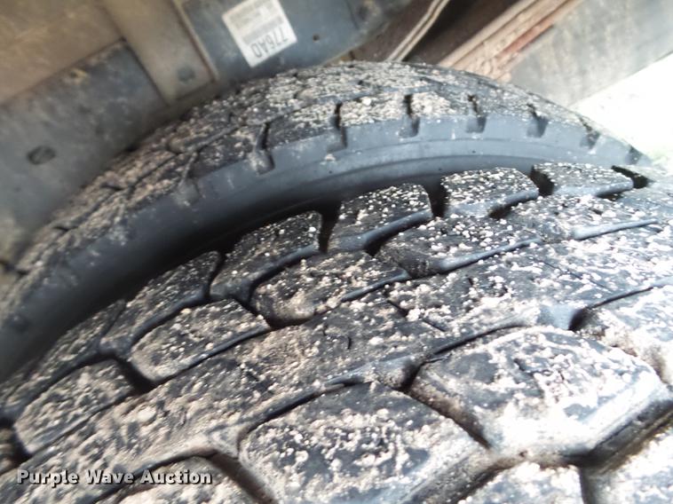 image for item DD1164 2014 Dodge Ram 5500 Crew Cab flatbed truck