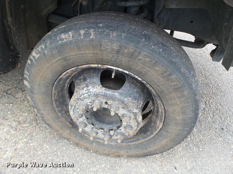 image for item DD1164 2014 Dodge Ram 5500 Crew Cab flatbed truck