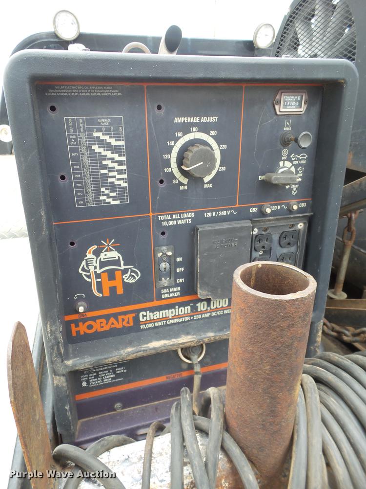 image for item DD1164 2014 Dodge Ram 5500 Crew Cab flatbed truck