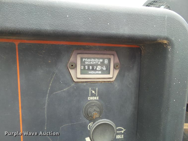 image for item DD1164 2014 Dodge Ram 5500 Crew Cab flatbed truck