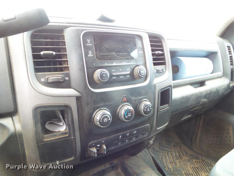 image for item DD1164 2014 Dodge Ram 5500 Crew Cab flatbed truck