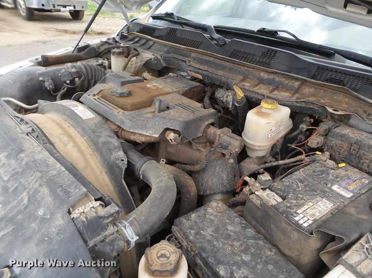 image for item DD1164 2014 Dodge Ram 5500 Crew Cab flatbed truck