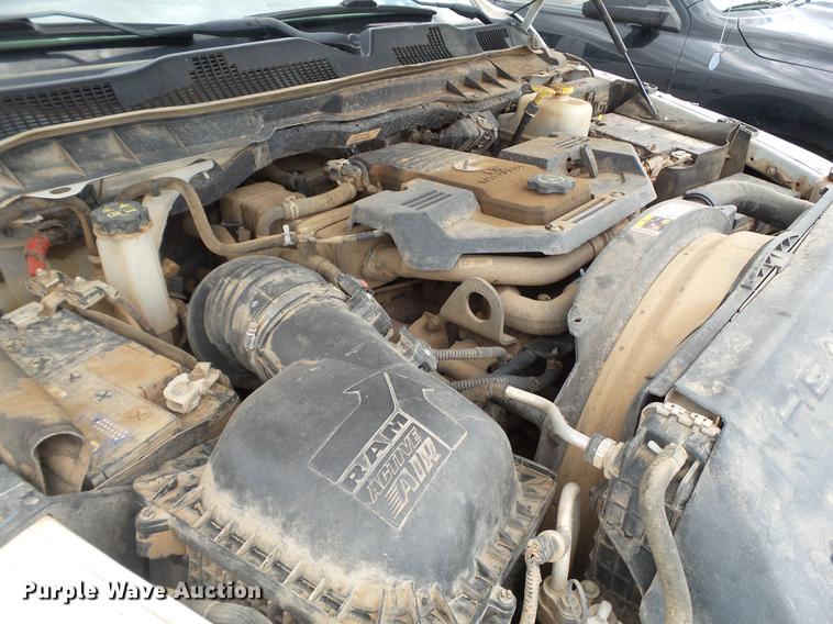 image for item DD1164 2014 Dodge Ram 5500 Crew Cab flatbed truck