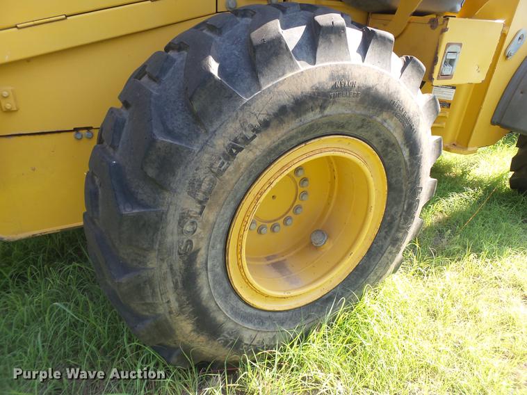 image for item DD1168 2007 John Deere 624J wheel loader