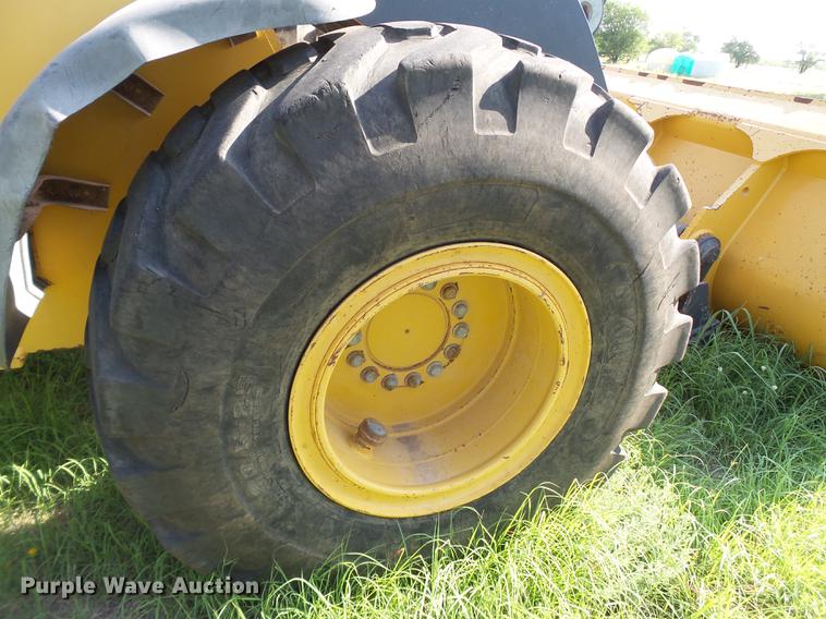 image for item DD1168 2007 John Deere 624J wheel loader