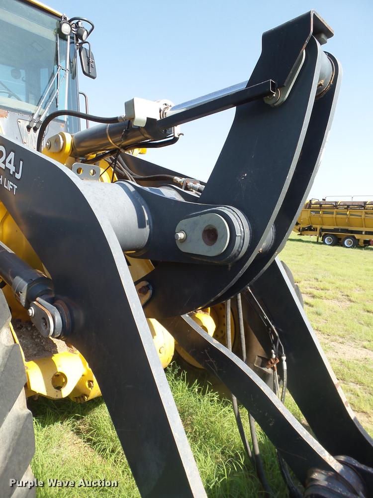 image for item DD1168 2007 John Deere 624J wheel loader