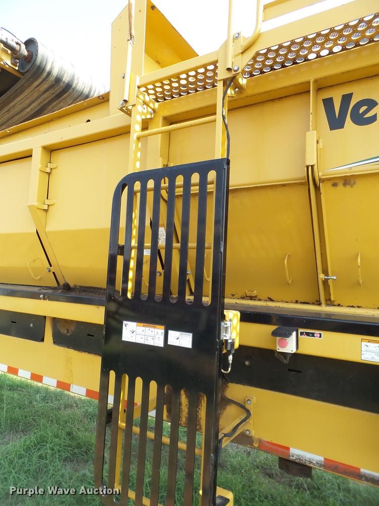 image for item DD1169 2011 Vermeer Wildcat TR521 trommel screen
