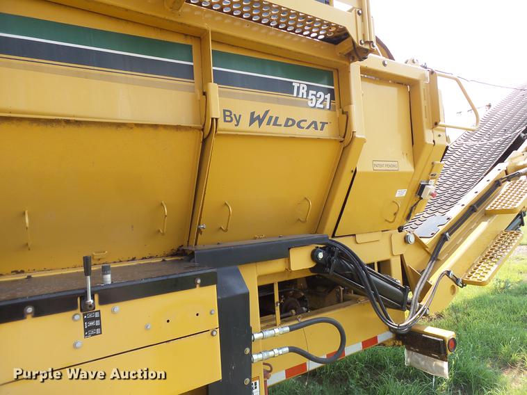 image for item DD1169 2011 Vermeer Wildcat TR521 trommel screen