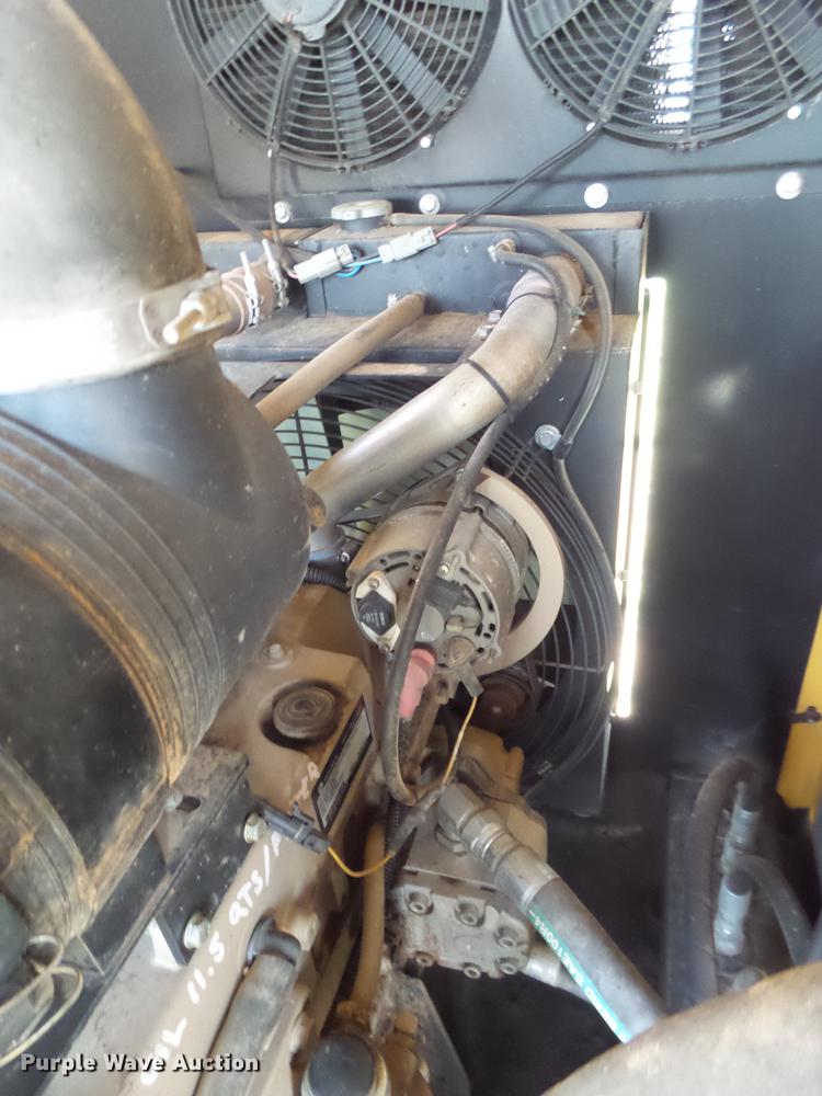 image for item DD1169 2011 Vermeer Wildcat TR521 trommel screen