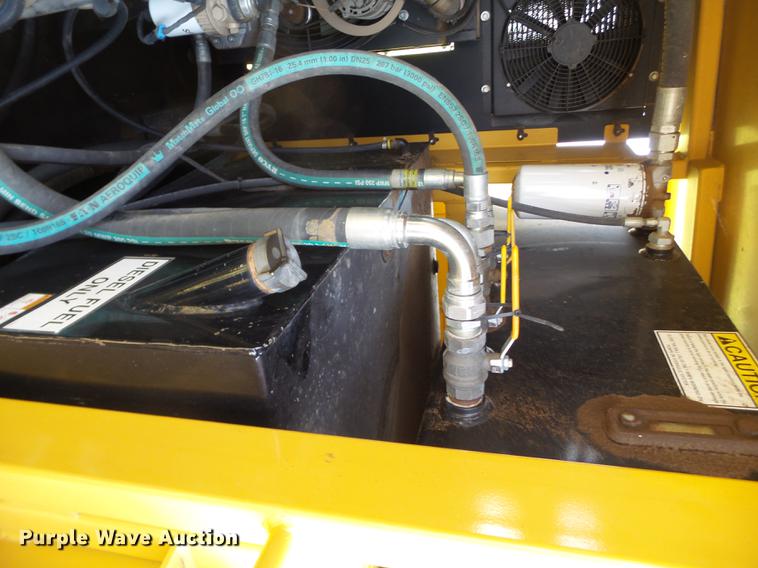 image for item DD1169 2011 Vermeer Wildcat TR521 trommel screen