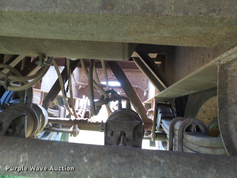 image for item DD1173 2001 Thurston Circle R side dump trailer